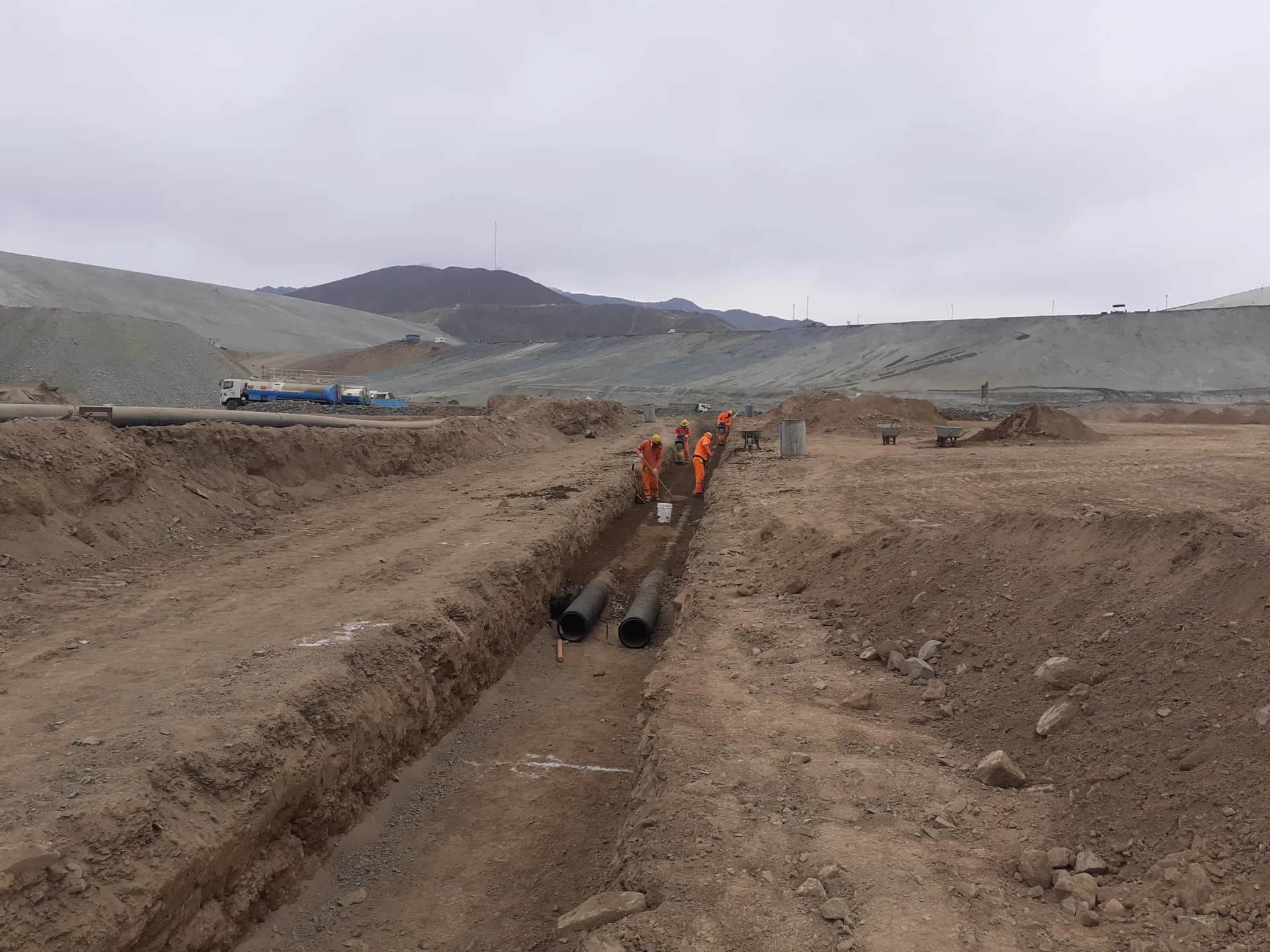 Obra de saneamiento y tendido de tuberías ejecutada por Pienik