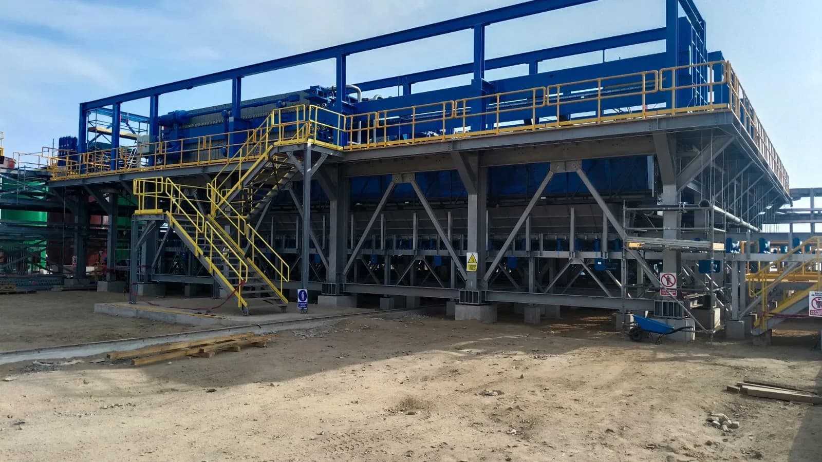 Estructura metálica de soporte de la planta de filtrado de relaves NV 224
