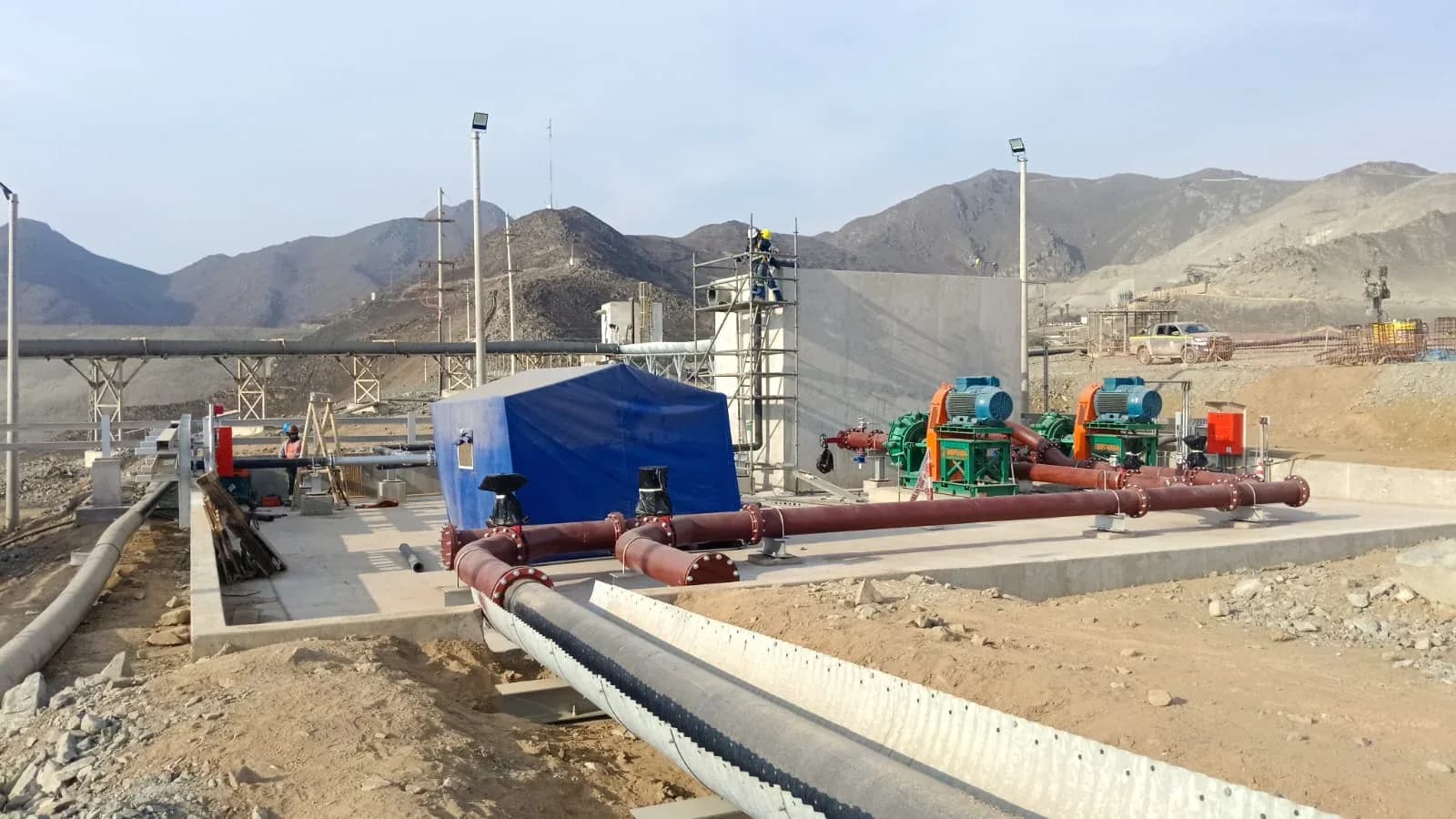 Bases de equipos del sistema de bombeo de relaves